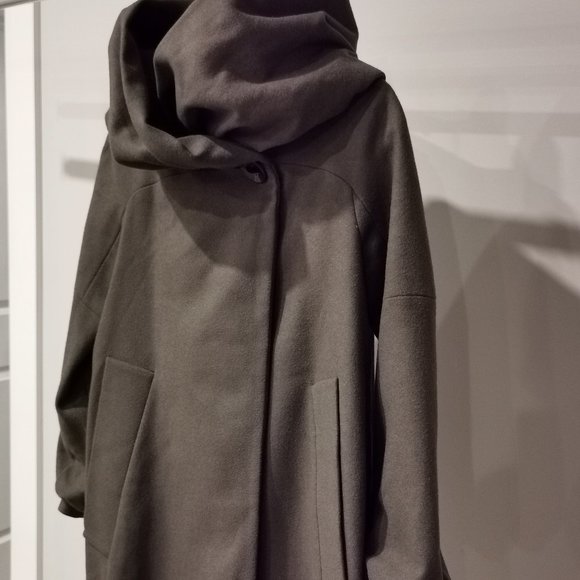 ZARA ladies A-line wrap coat - Picture 8 of 9